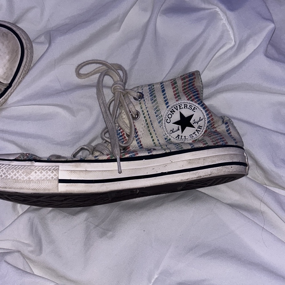Converses. Colorful! - Picture 3 of 4